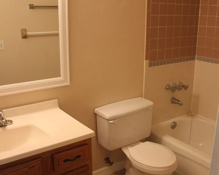 7011 SW 17th Pl — Photo 13