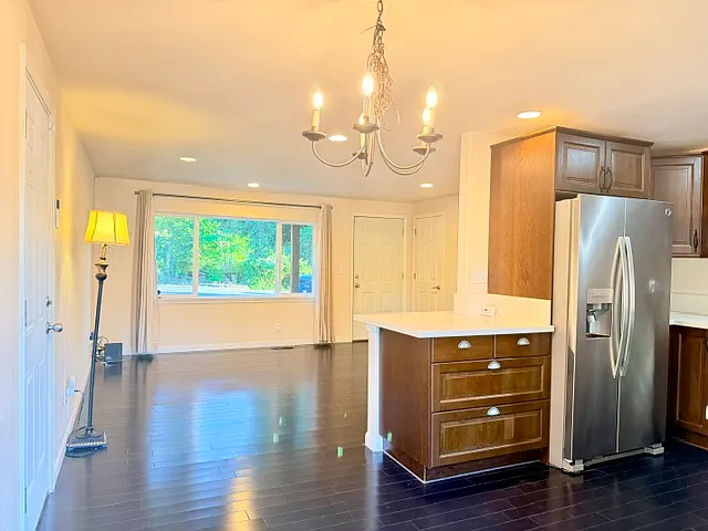 20628 NE 75th Pl — Photo 10