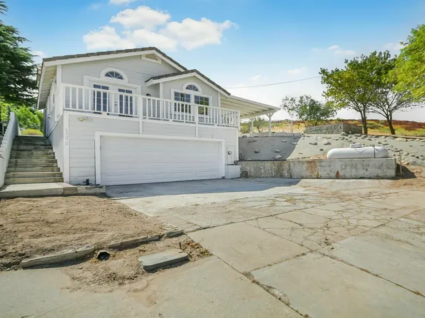 15372 Sandrock Dr, Lake Hughes, CA 93532