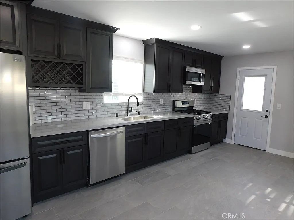 1 bed, 623 sqft, $2,800 — Photo 1