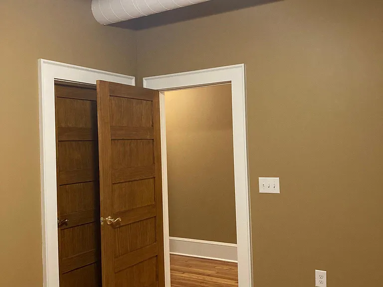 212 S Center St #203 — Photo 27