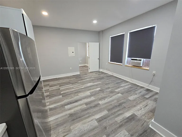 1629 SW 6th St #4 — Photo 6