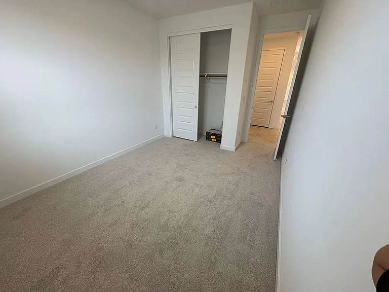 4738 E Kenneth Ln — Photo 6