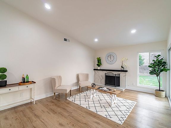 5th image of 6437 Decanture St