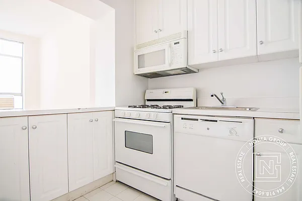 Rented by Nolita Group | media 17