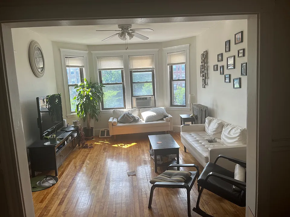 1343 Commonwealth Ave #2