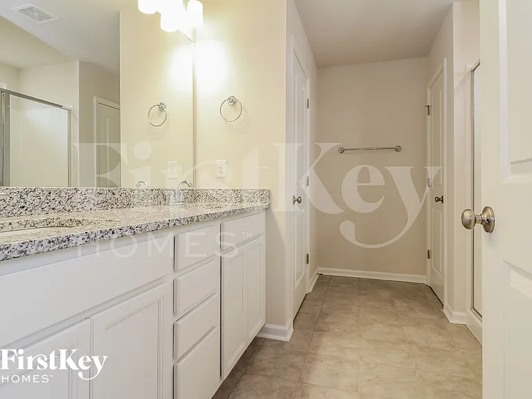 604 Goldburn Way — Photo 12