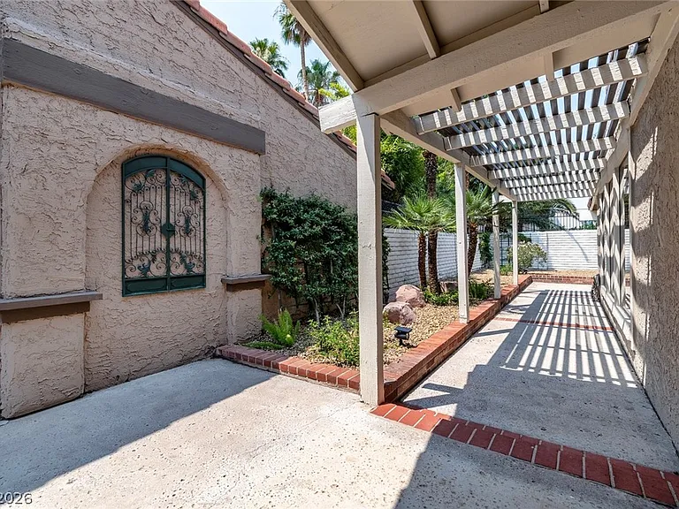 2312 Plaza Del Prado — Photo 30
