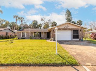 212 Wellington Dr, Daytona Beach, FL 32119