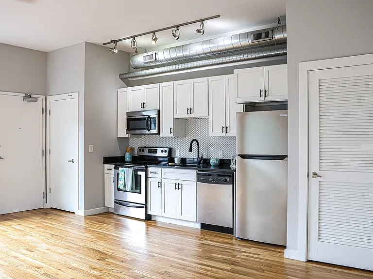 Gale Lofts — Photo 3