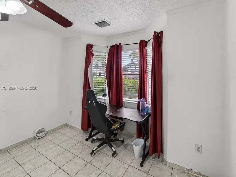 5274 SW 145th Ave — Photo 9