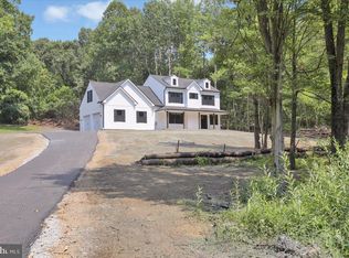 207 Orchard Rd, Fleetwood, PA 19522