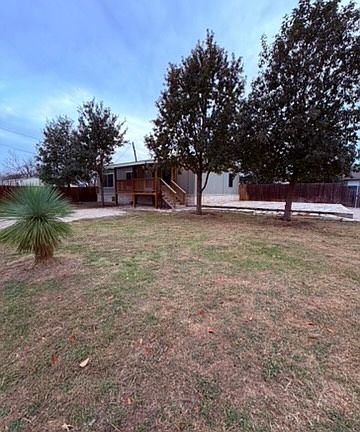 2nd image of 2305 Cypress Ln