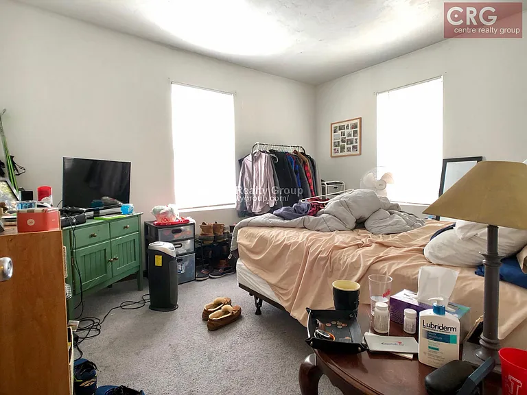 87 Sheridan St #4 — Photo 4