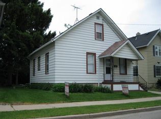 113 Cook St, Waukesha, WI 53186
