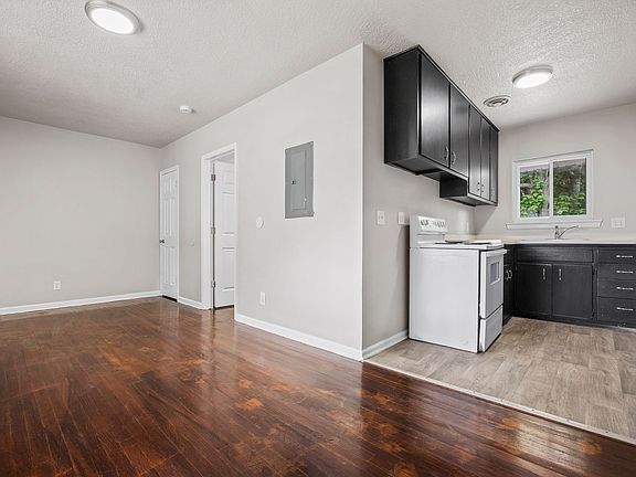 4th image of 1800 9th St APT 2