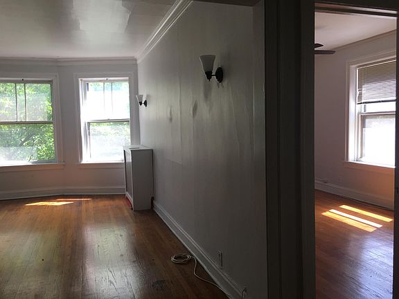 2nd image of 1440 W North Shore Ave #2E