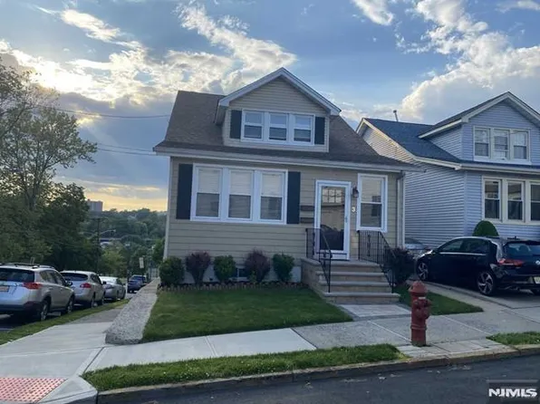 1 Hillside Ave #2, Kearny, NJ 07032