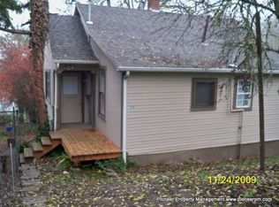 1320 SE Douglas Ave, Roseburg, OR 97470