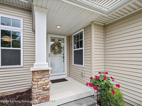 5th image of 8706 Huntington Dr #31