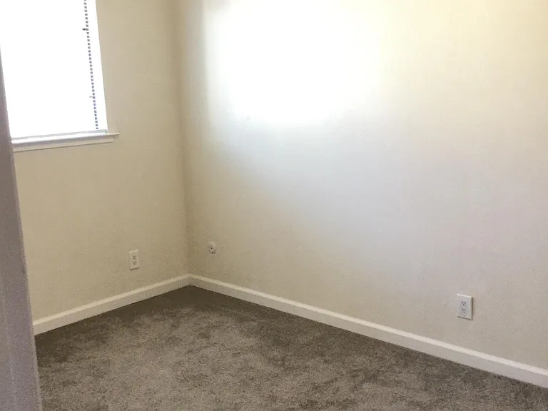 230 Park Ave #3 — Photo 6