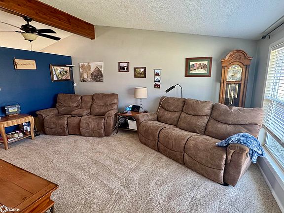 3rd image of 604 Granada Rd