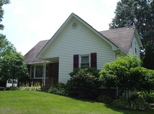 6263 Roselawn Ave, Ravenna, OH 44266