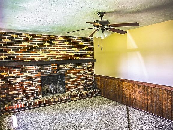 3rd image of 16 Westview Dr