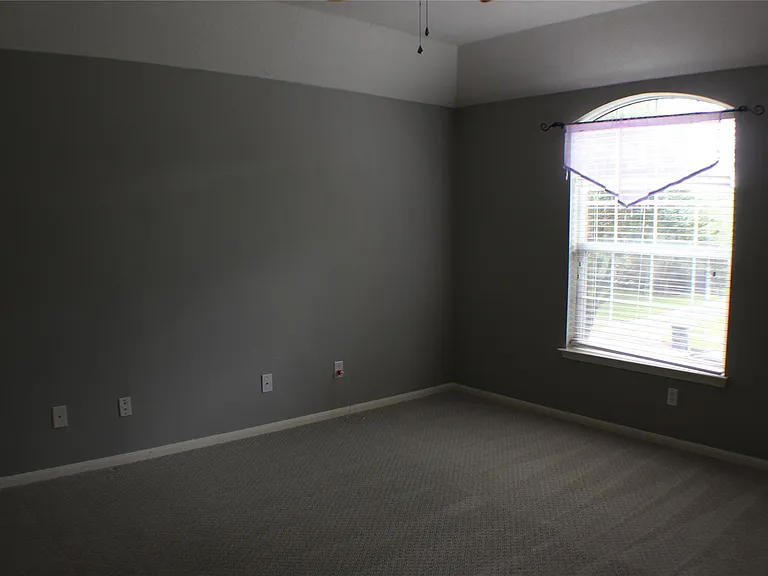 1718 Heddon Falls Dr — Photo 35