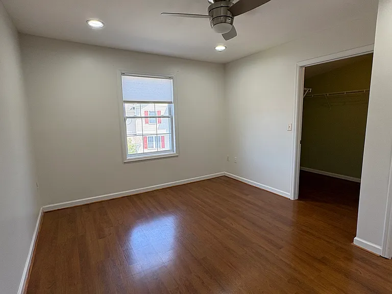 264 Midland Ave #32 — Photo 8
