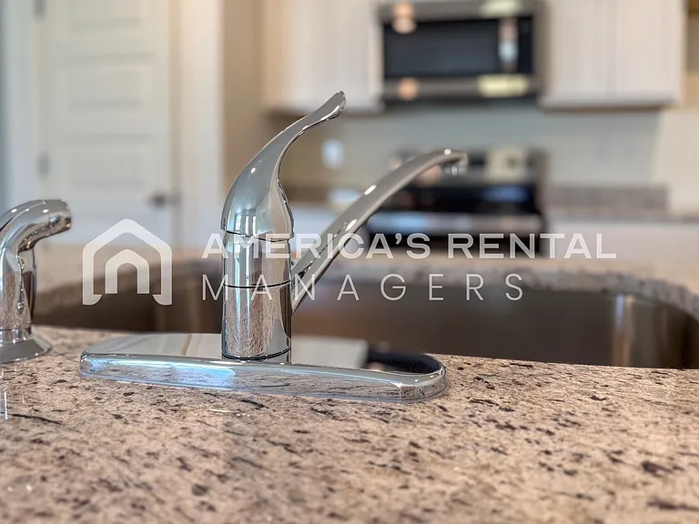 3808 Water Lily Ln — Photo 14