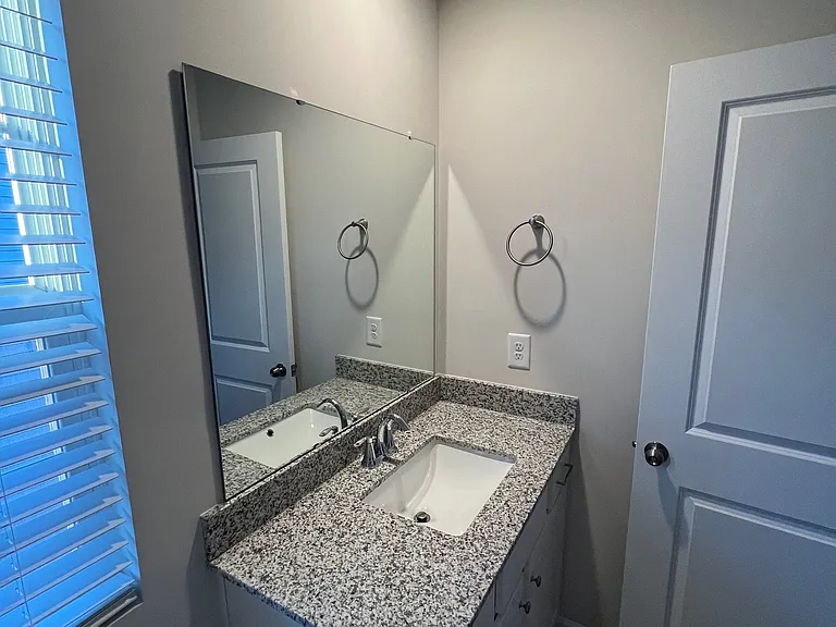 139 Triumph Ave #C — Photo 6