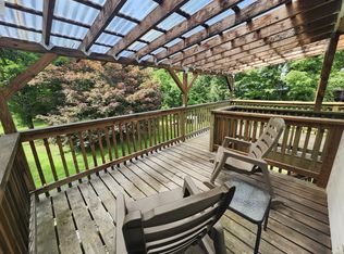 179 Lower St APT 2, Buckland, MA 01338