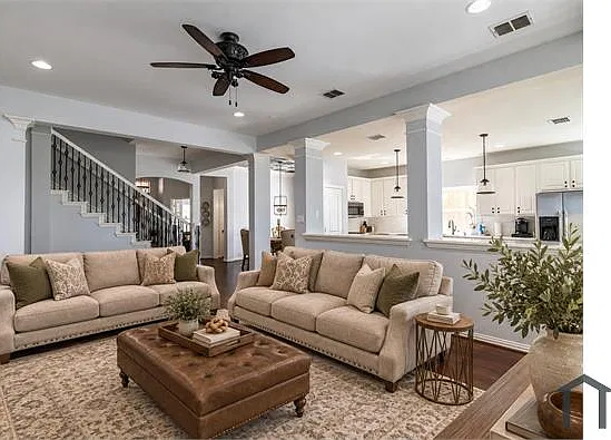 4 bed, 3140 sqft, $4,100 — Photo 2
