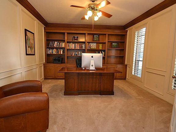 4th image of 1510 Kelliwood Oaks Dr