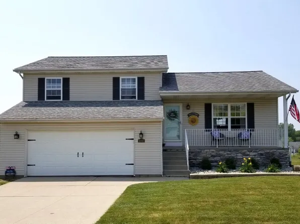 8718 Robin Dr, Erie, PA 16509