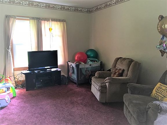 5th image of 12 Woodside Ave