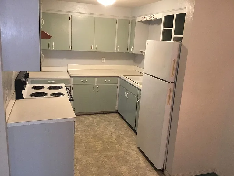 334 Foxglove Ave — Photo 10