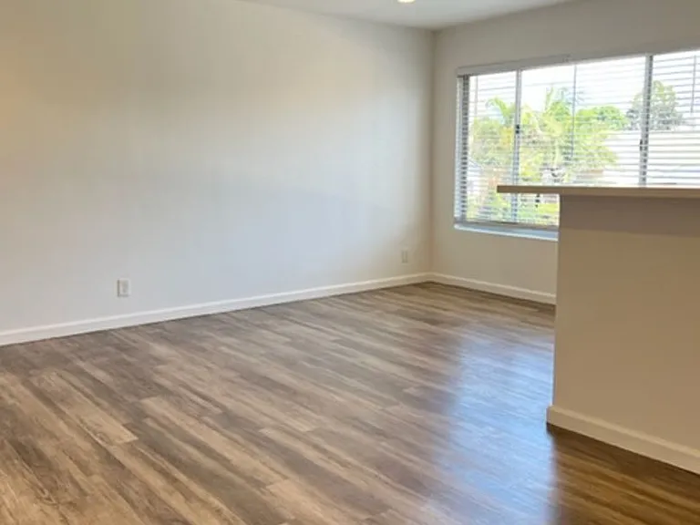 1721 S Westgate Ave — Photo 9