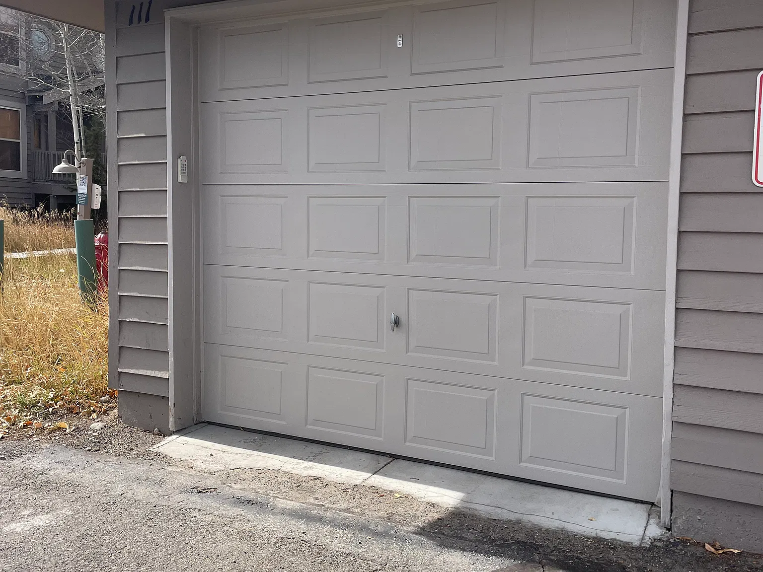 2 bed, 2.5 bath, 1348 sqft, $3,300 — Photo 3
