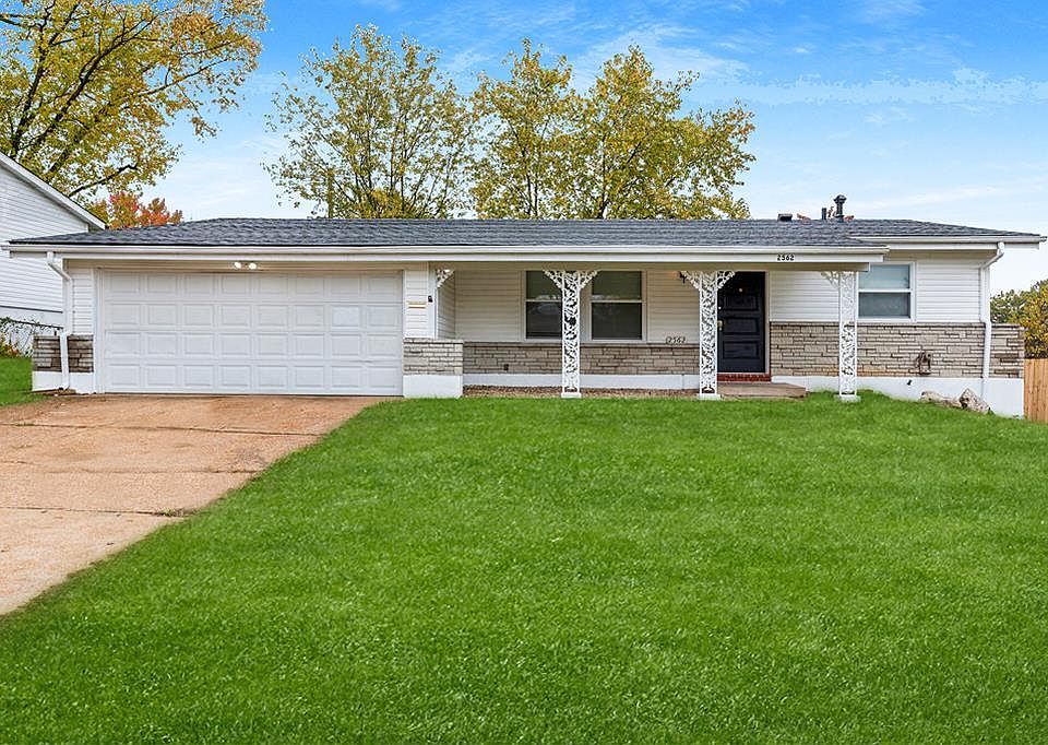 1st image of 2562 Hackman Dr