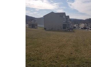 1021 Brinan Ave, Temple, PA 19560