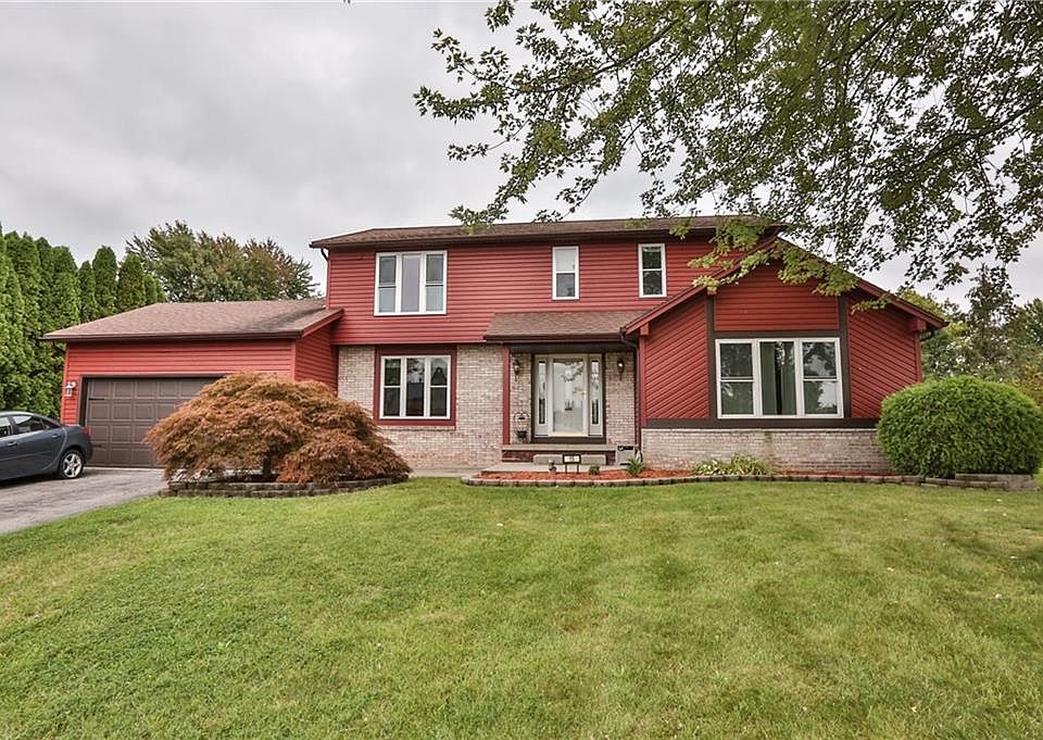 1st image of 15 Haskins Ln S