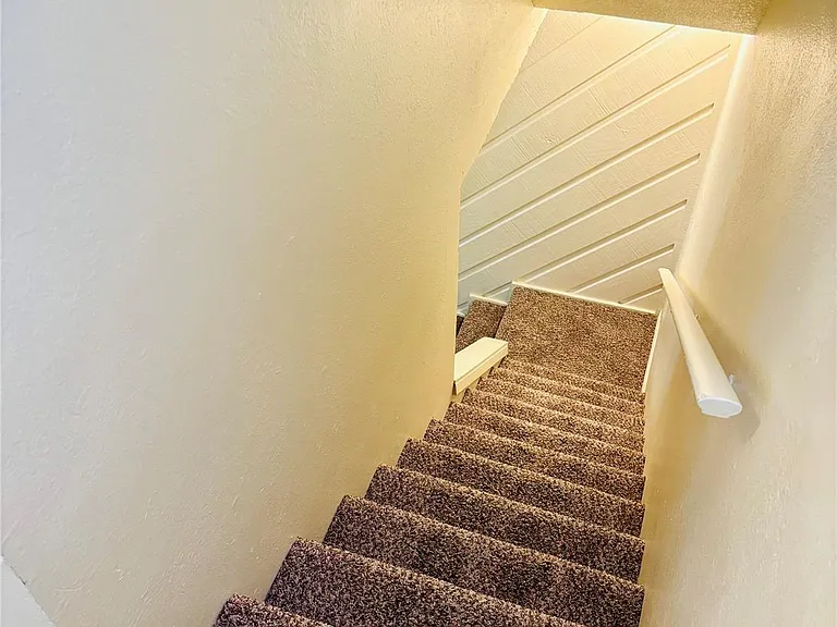 1206 Tartan Ln #B — Photo 27