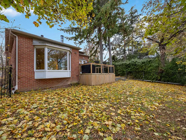 12 Donwoods Dr — Photo 44