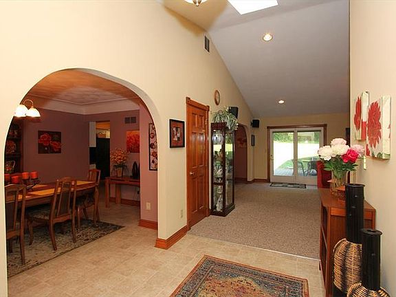 3rd image of 3344 Southfield Dr