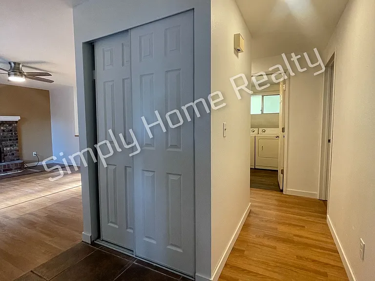 7808 Pamela Ct SE — Photo 3