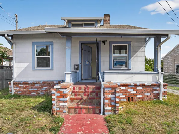 7412 Weld St, Oakland, CA 94621