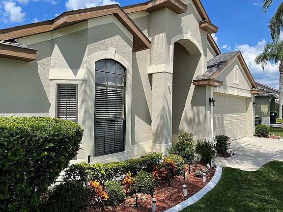 2nd image of 646 Hardwood Cir