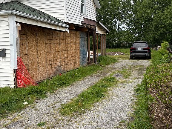 3rd image of 264 Gilmore Rd